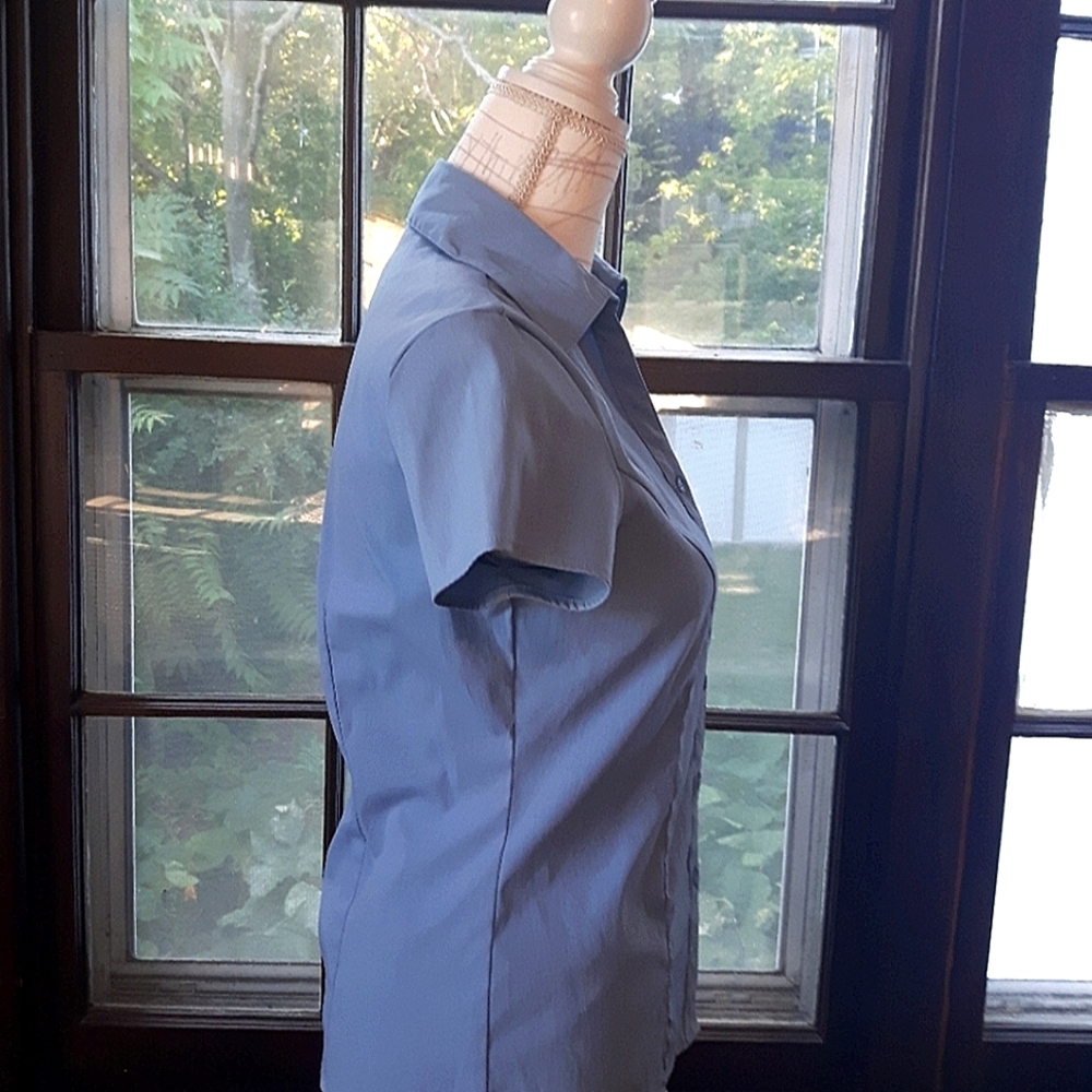 Vintage Blue Short Sleeve Button-Up Shirt - Picture 2 of 6